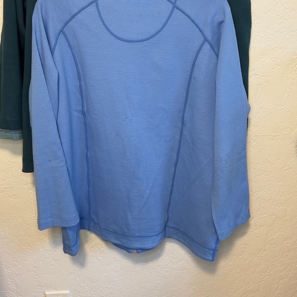 Two full zippers sweatshirts - Picture 7 of 9